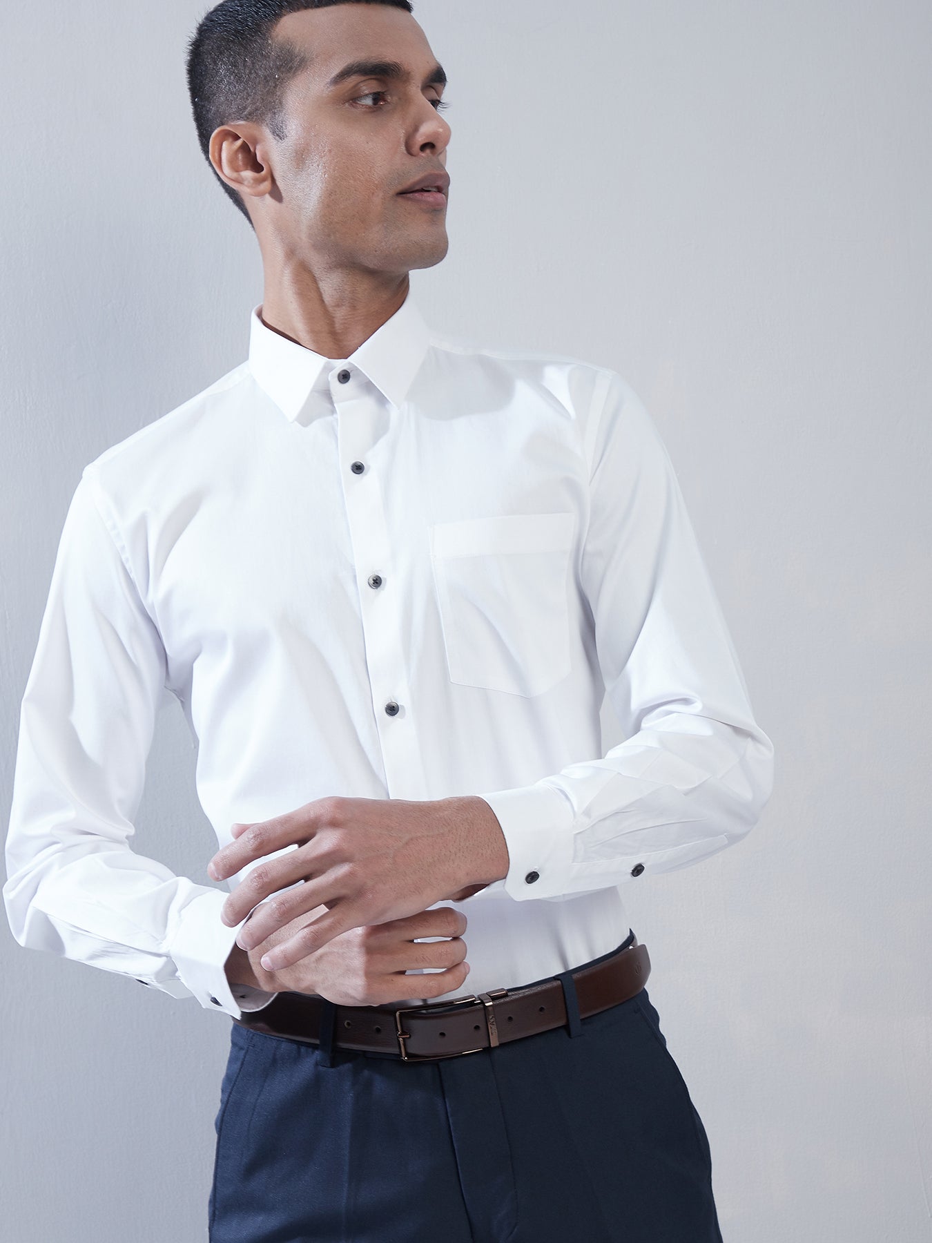 100% Cotton White Plain Regular Fit Full Sleeve Formal Shirt