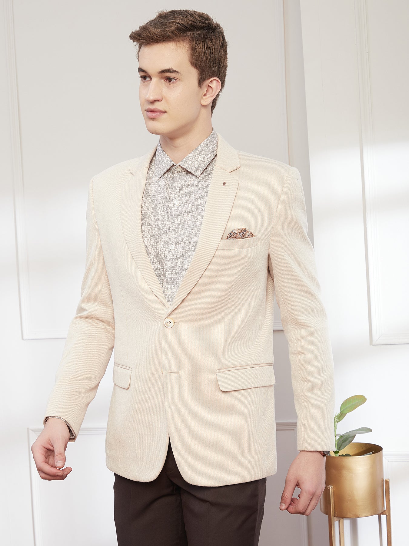 Knitted Beige Plain Slim Fit Full Sleeve Casual Blazer