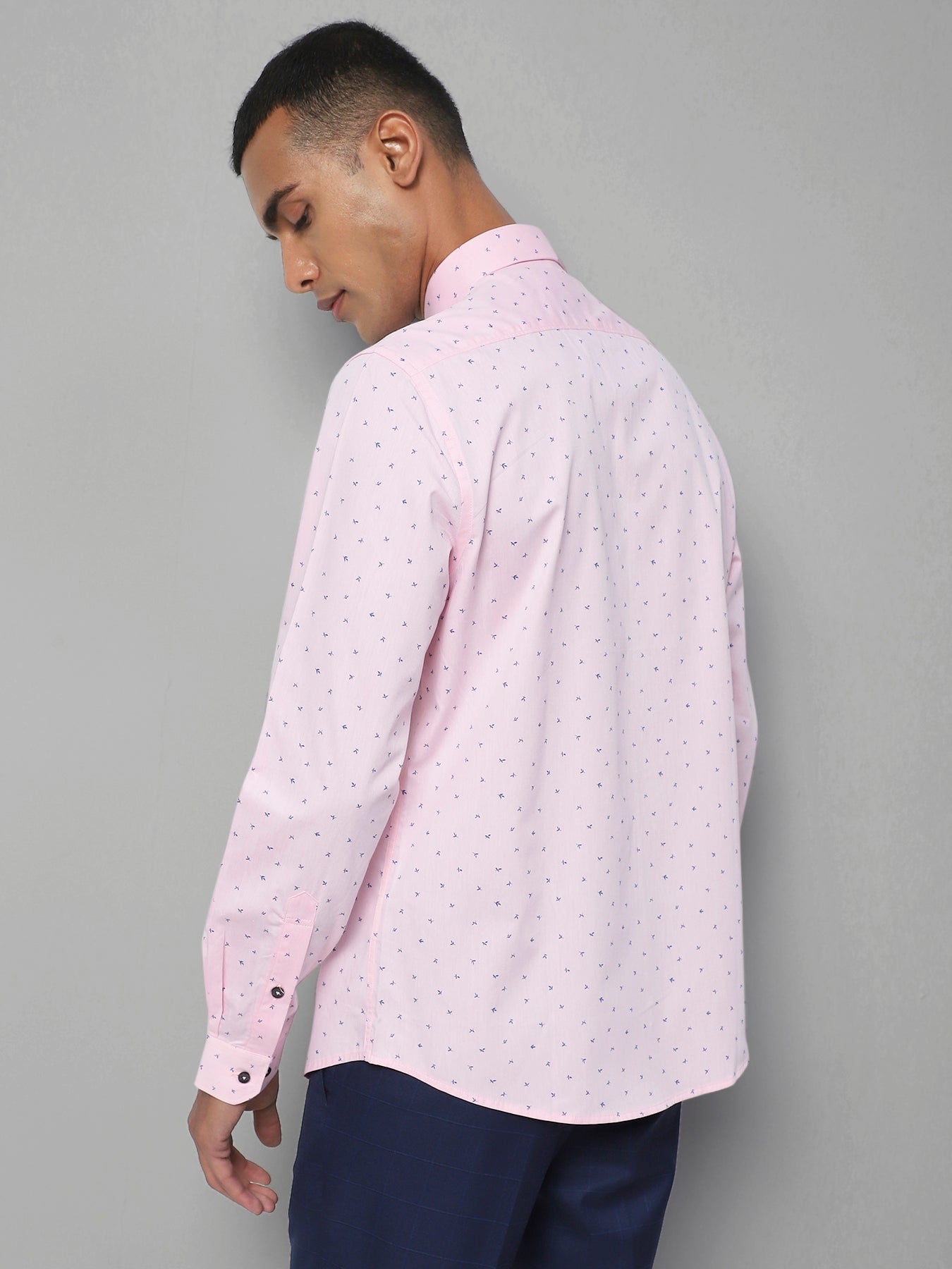 100% Cotton Pink Printed Slim Fit Full Sleeve Formal Shirt