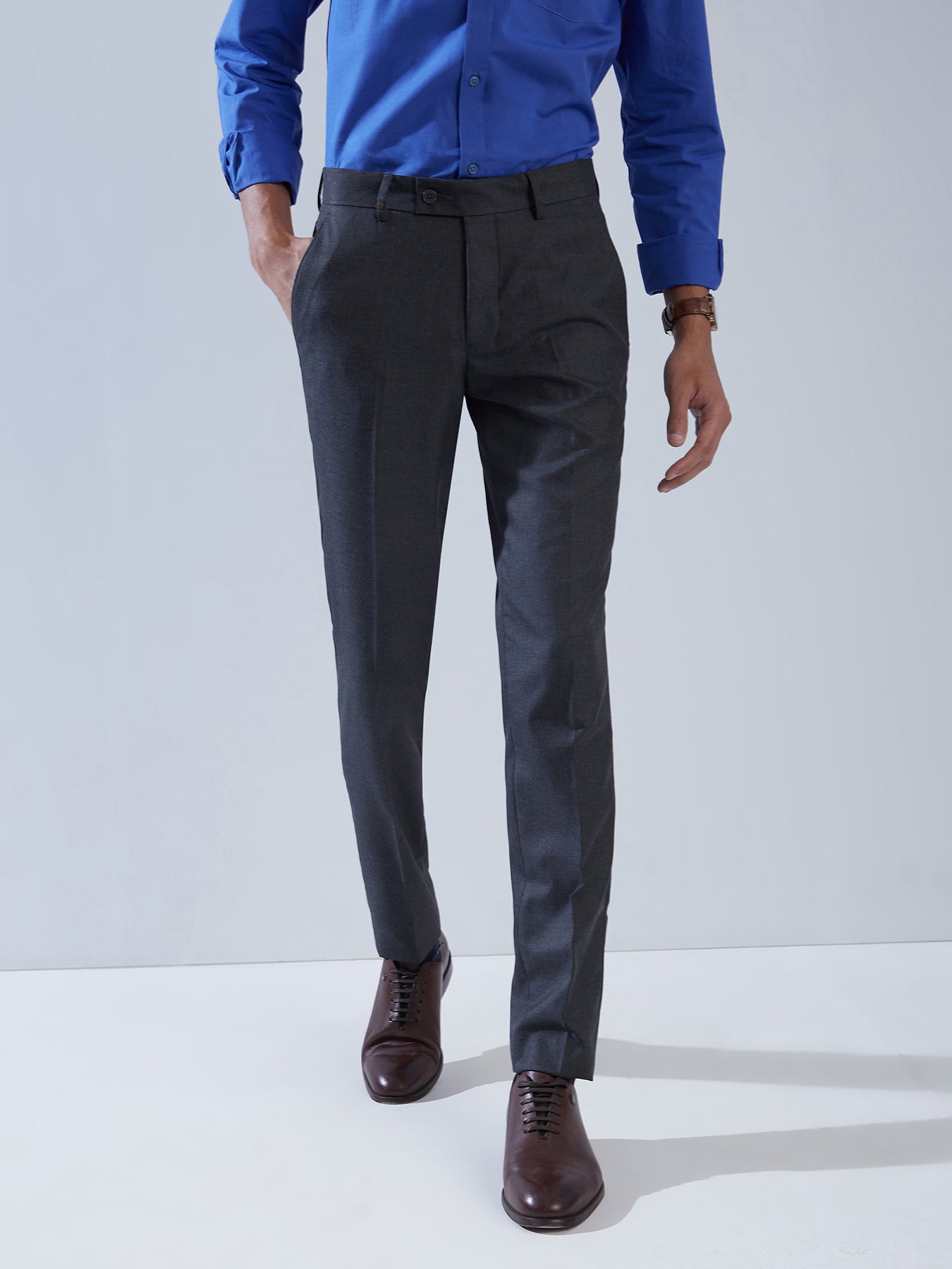 Buy Men Blue Slim Fit Check Flat Front Casual Trousers Online - 694005 |  Louis Philippe