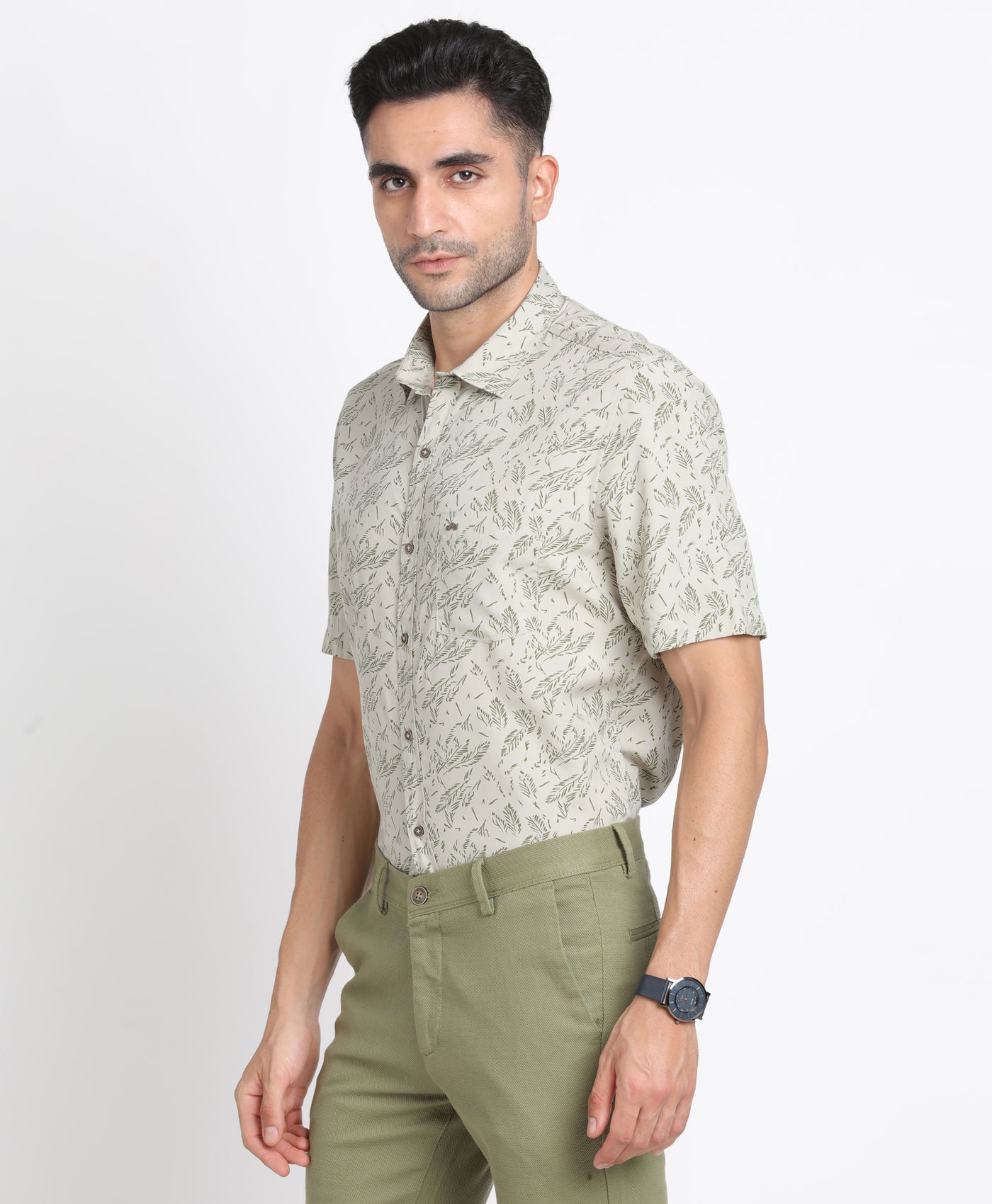 100% Rayon Green Printed Slim Fit Half Sleeve Casual Shirt