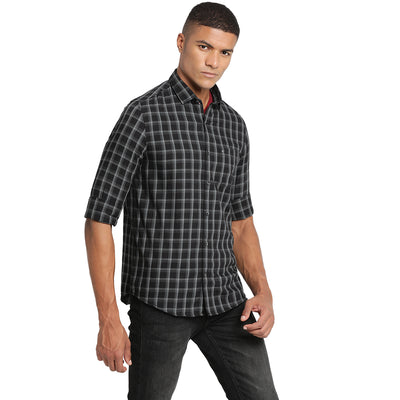 Turtle Men Black Cotton Checked Slim Fit Casual Shirts