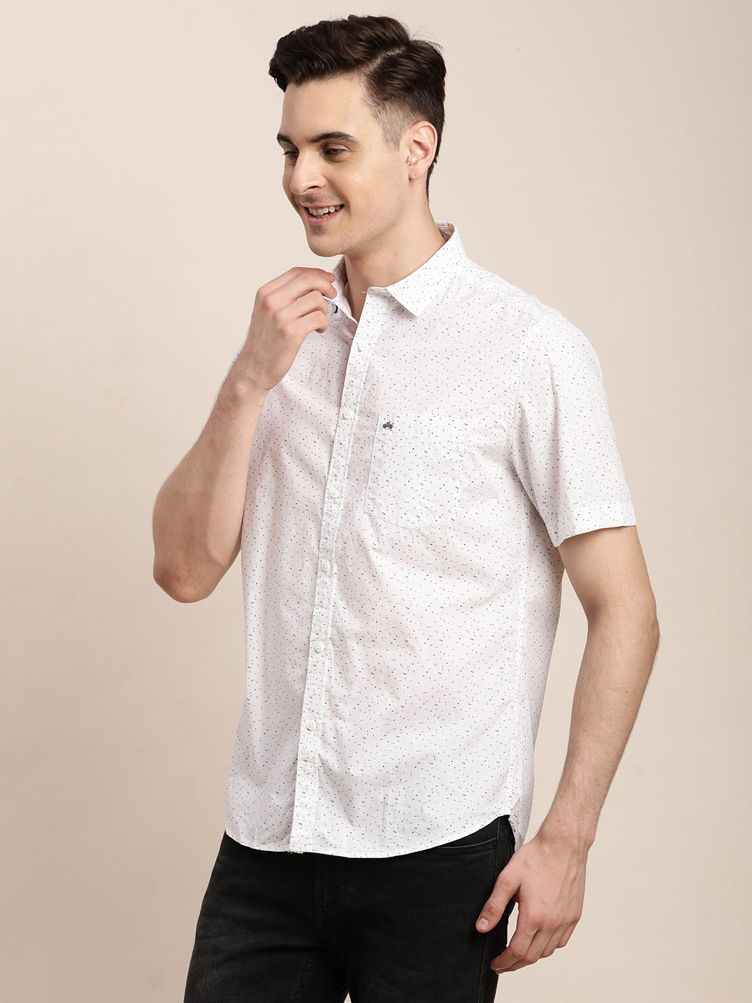 100% Cotton White Printed Slim Fit Half Sleeve Casual Shirt