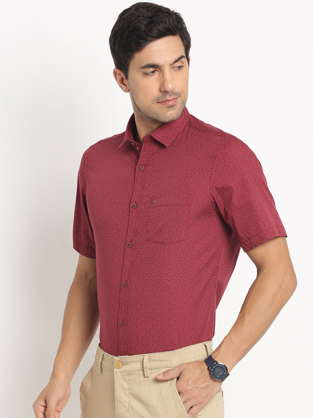 100% Cotton Maroon Printed Slim Fit Half Sleeve Casual Shirt