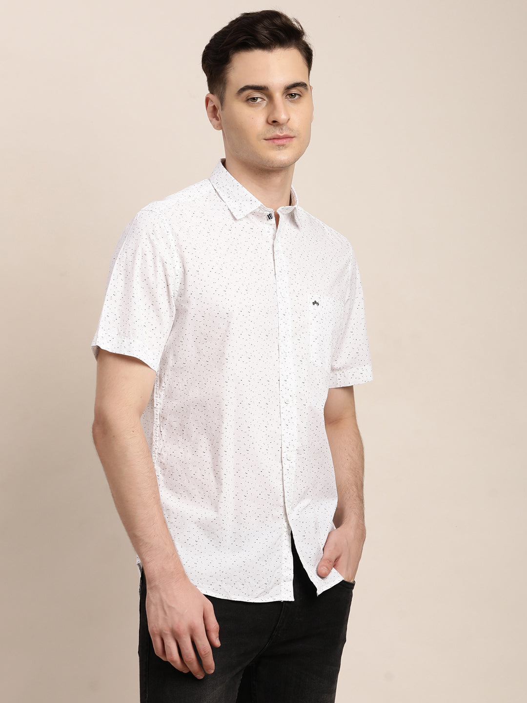 100% Cotton White Printed Slim Fit Half Sleeve Casual Shirt