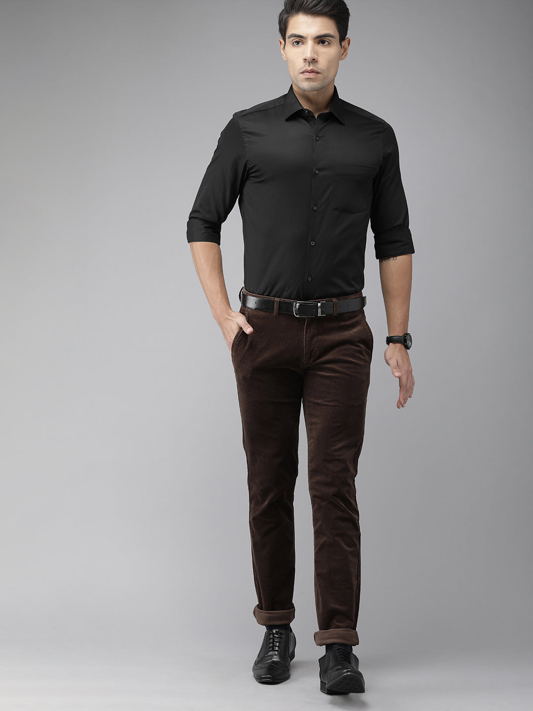 Black Cotton Solid Slim Fit Shirts