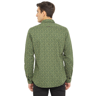 Turtle Men Green Cotton Printed Slim Fit Shirts