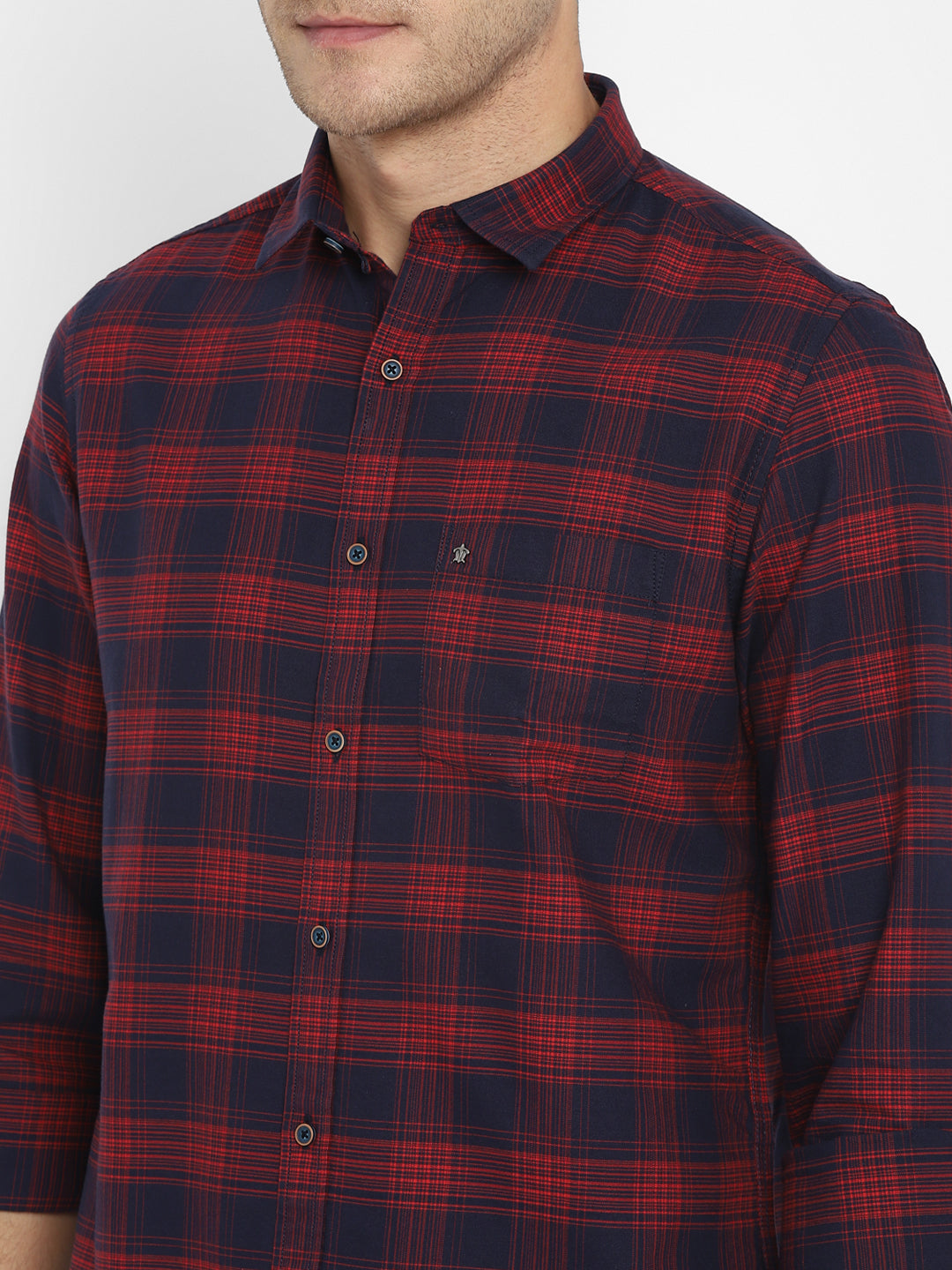 Turtle Men Red Cotton Checked Slim Fit Shirts