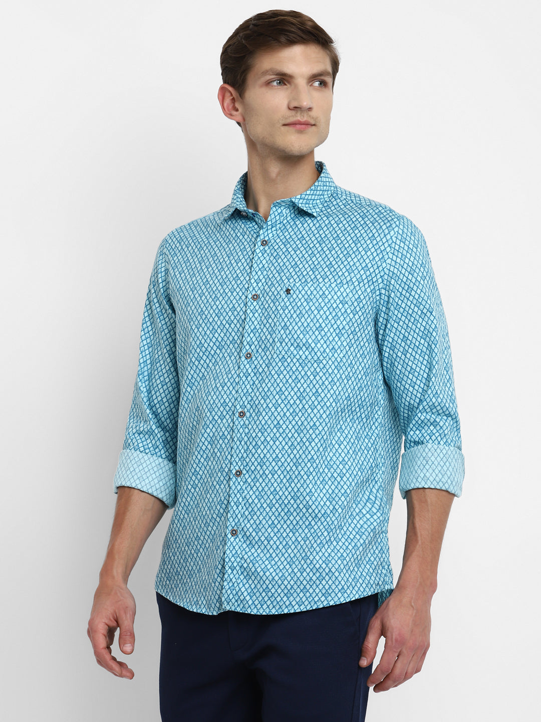 Turtle Men Aqua Blue Cotton Printed Slim Fit Shirts
